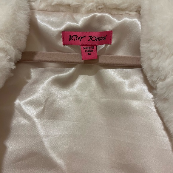 Jacket/Shawl from Betsey Johnson - Picture 4 of 5